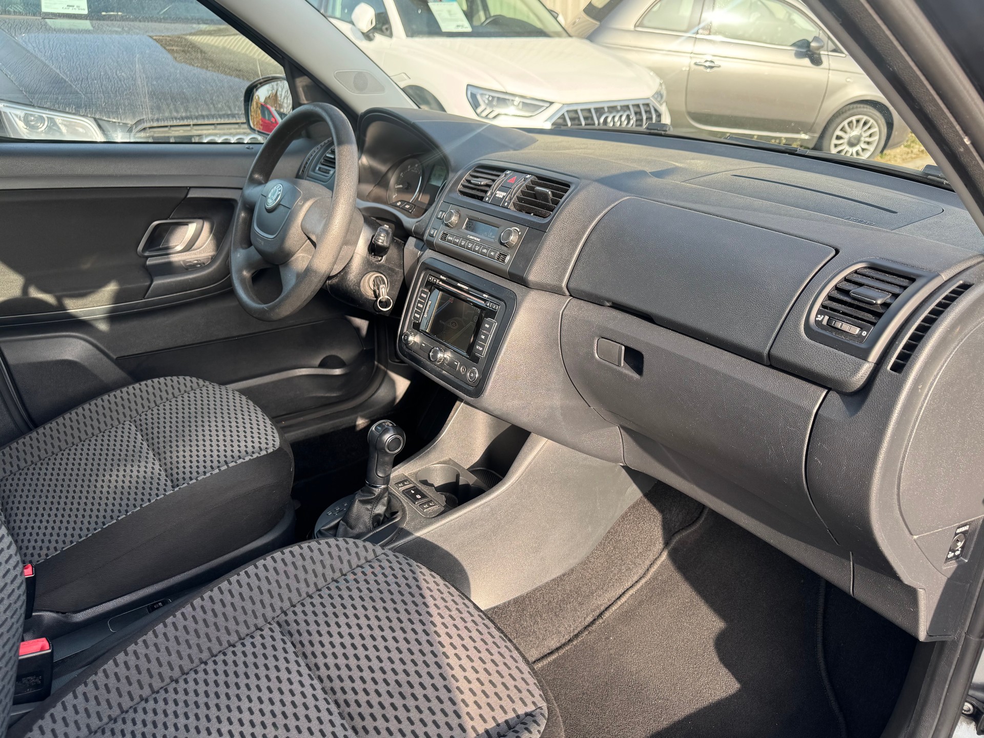 SKODA Roomster 1.2 TSI Elegance DSG-image-5