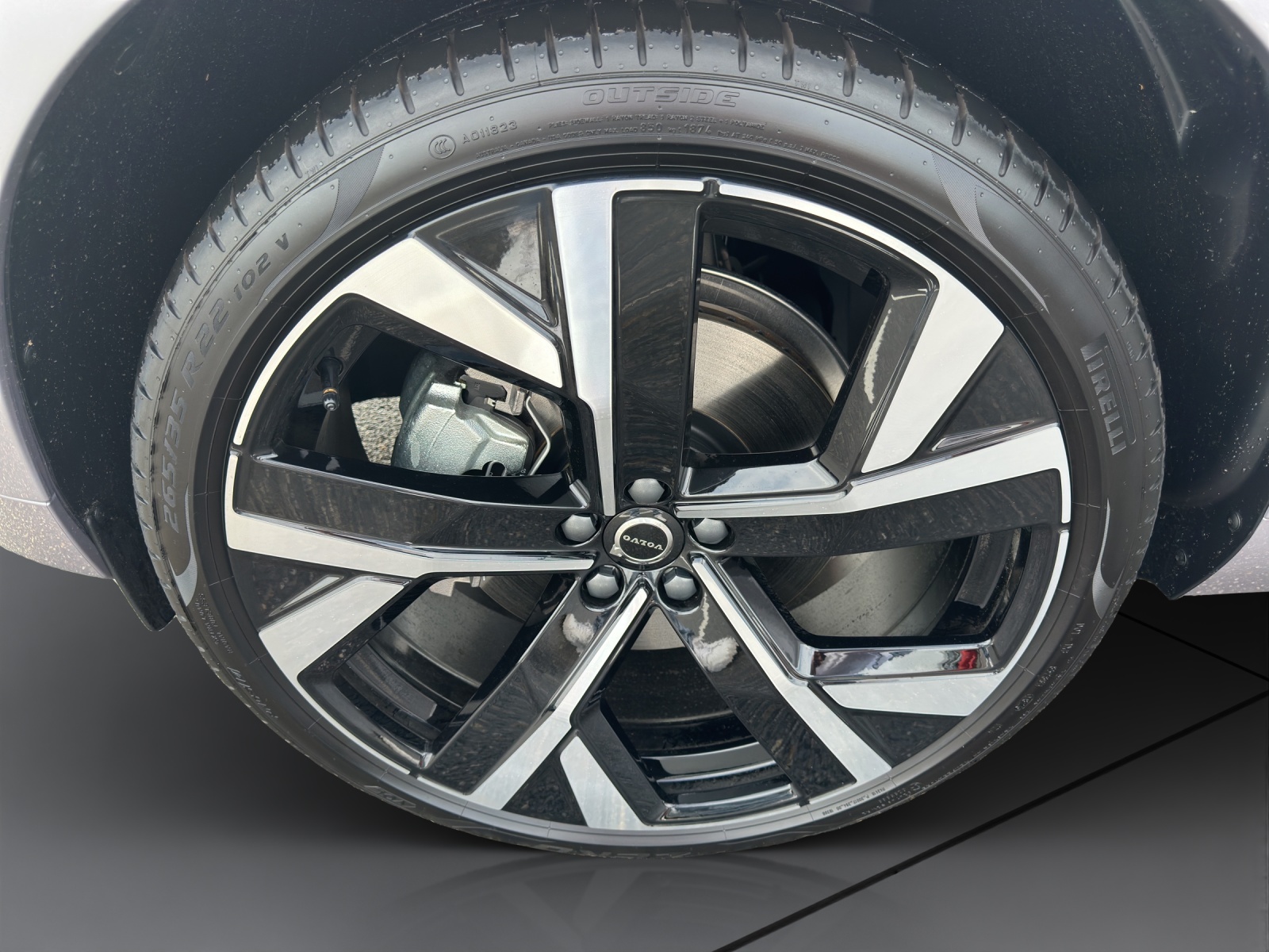 VOLVO XC60 2.0 T6 TE Ultra Dark eAWD-image-17