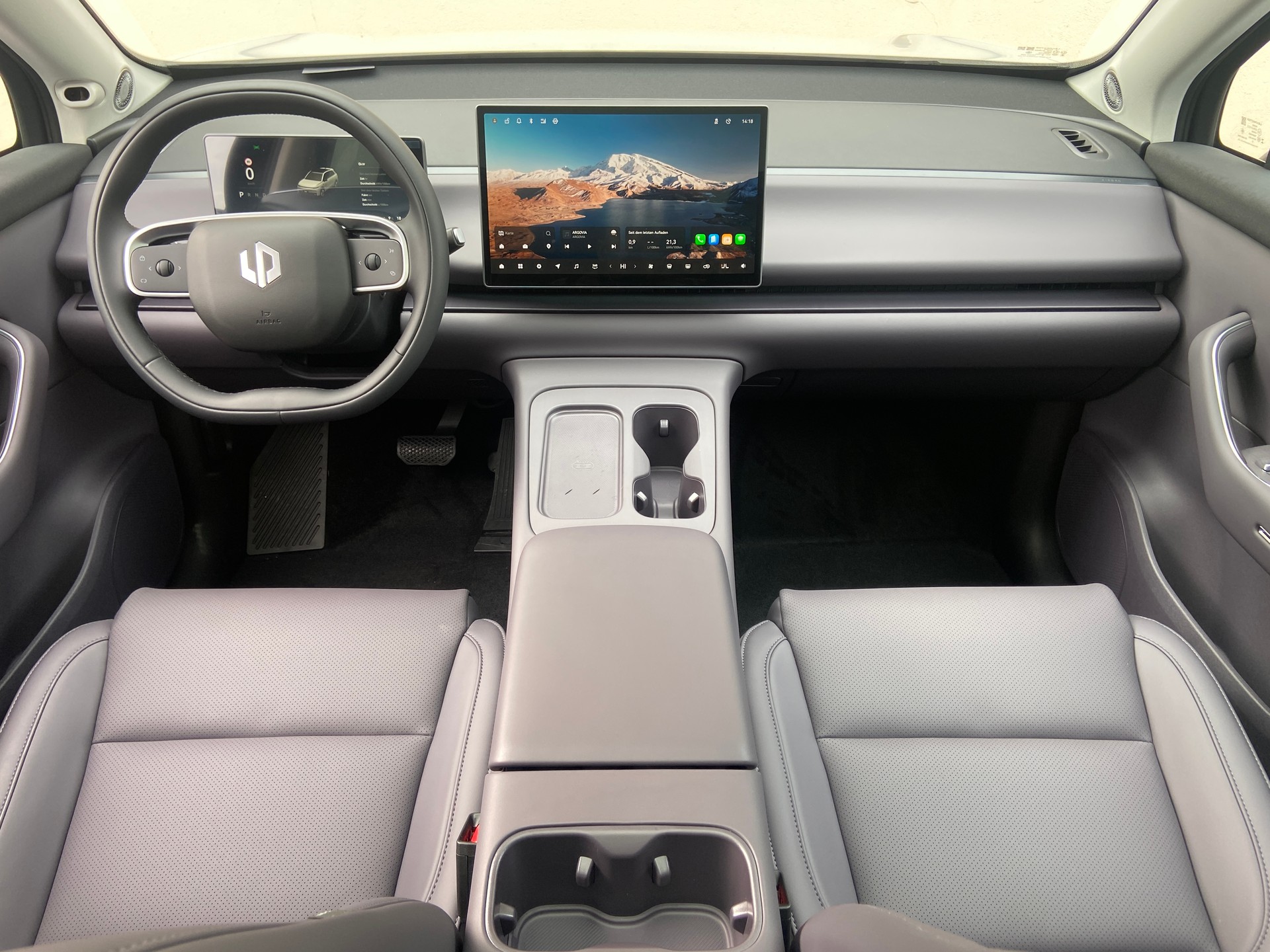 LEAPMOTOR C10 REEV Hybrid Design-image-5