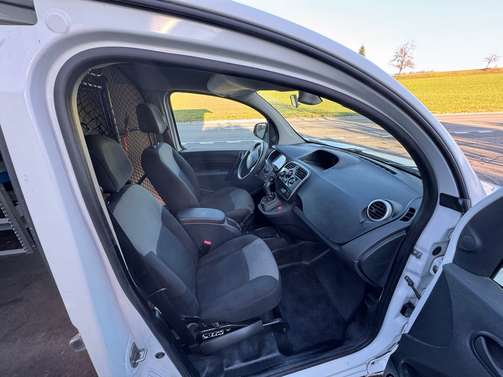 RENAULT Kangoo Medium dCi 90 ENERGY Access-image-9