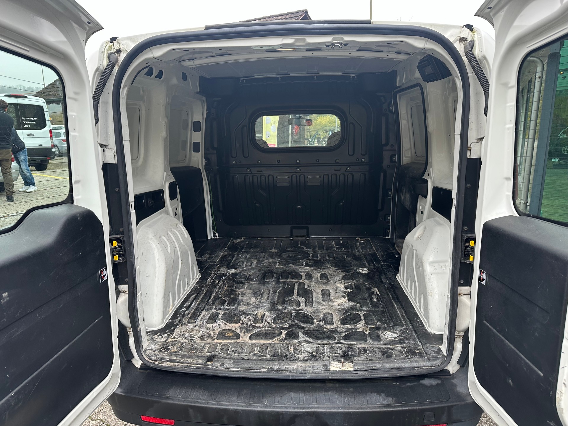 OPEL Combo 1.3 CDTI 2.4 L1H1-image-6