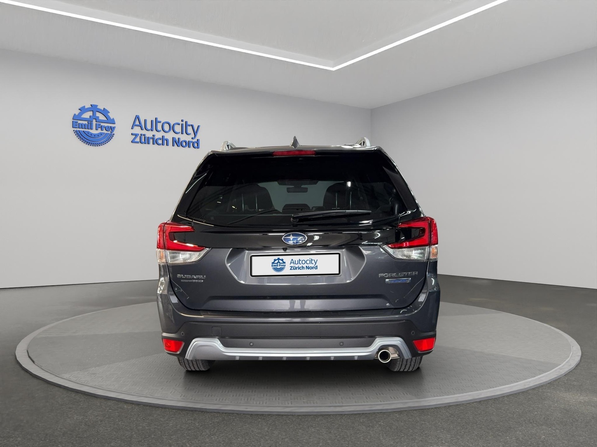 SUBARU Forester Station 2.0i e-Boxer Swiss Plus-showroom-element-3