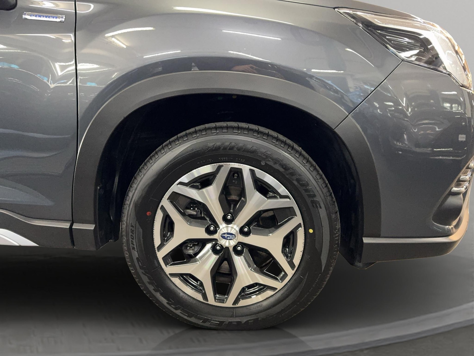 SUBARU Forester Station 2.0i e-Boxer Swiss Plus-image-7