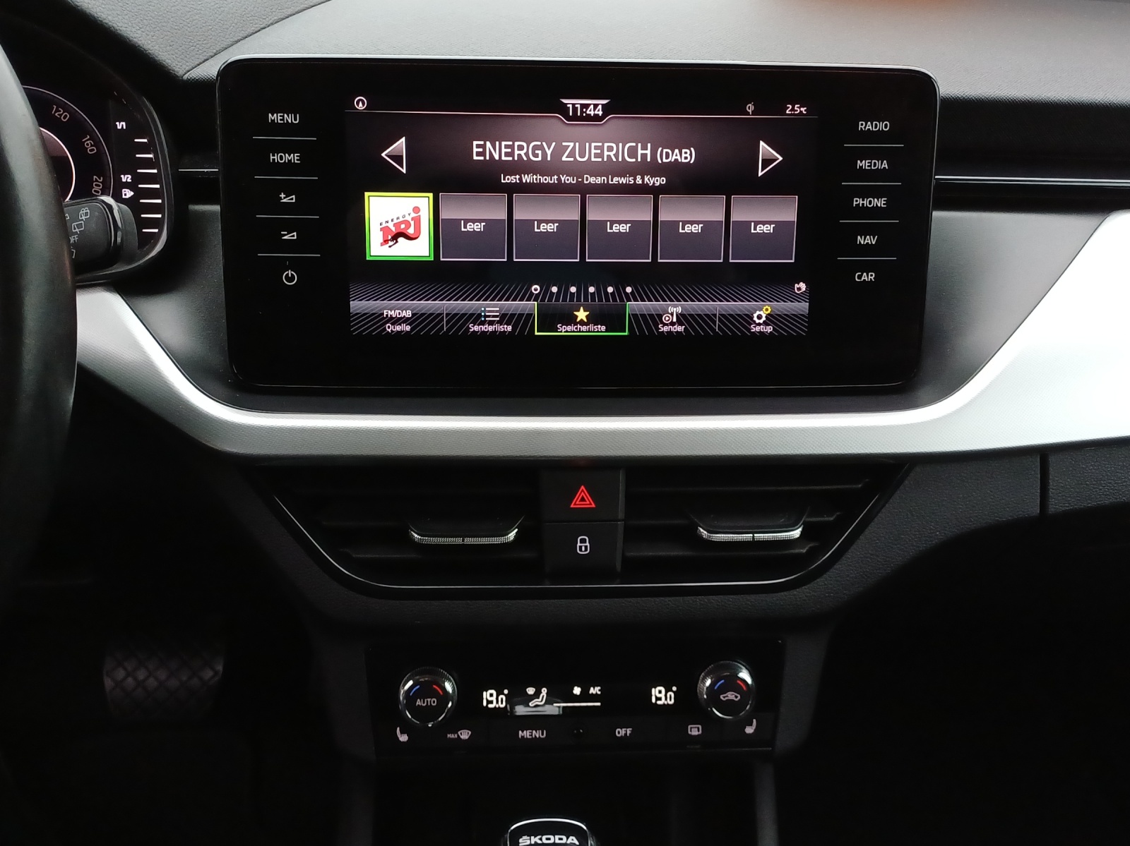 SKODA Kamiq 1.0 TSI Drive 125 DSG-image-9
