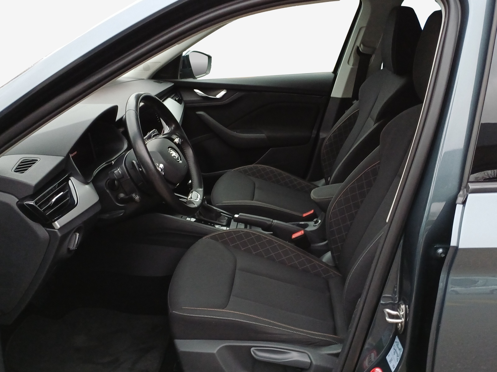 SKODA Kamiq 1.0 TSI Drive 125 DSG-image-7