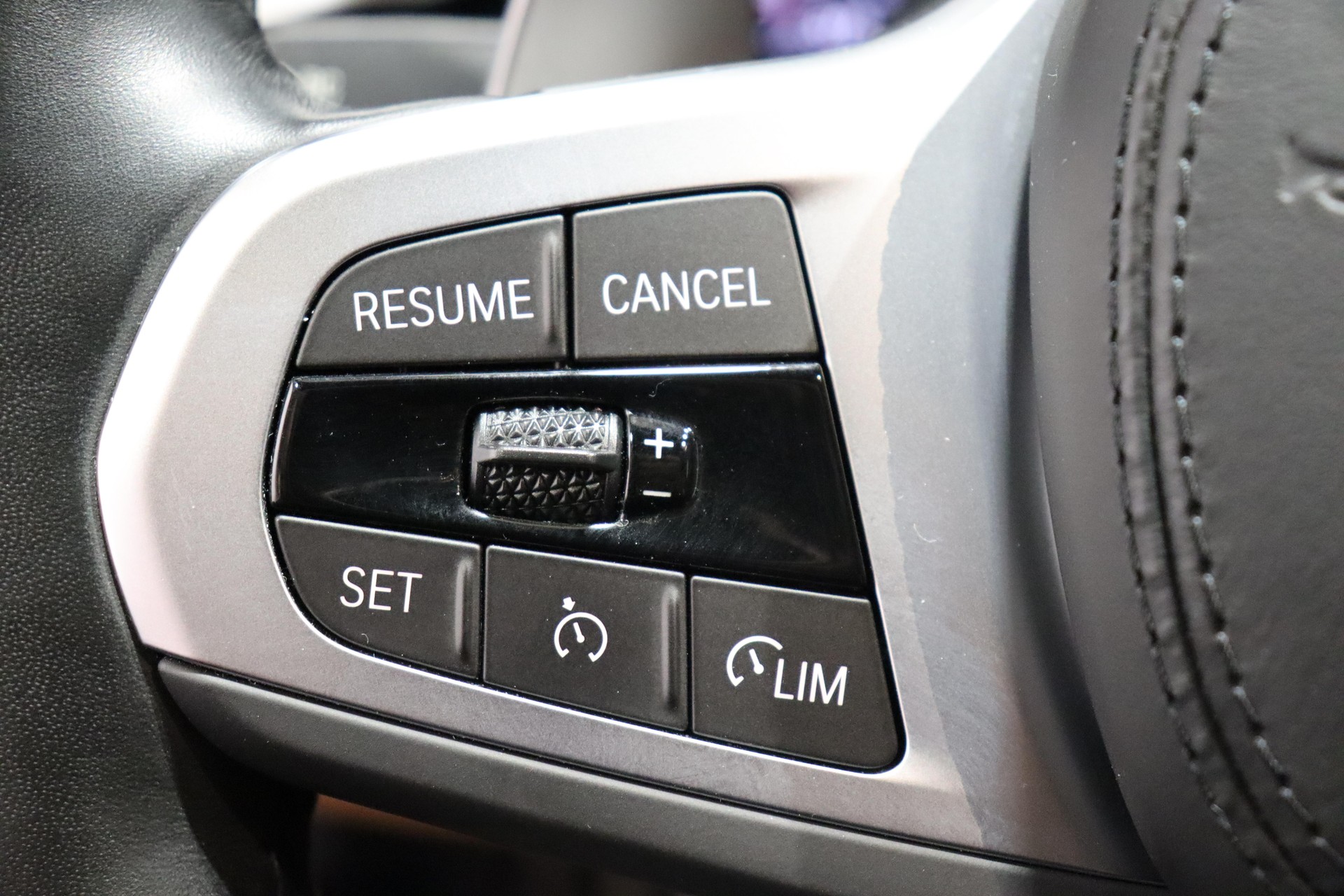 BMW 545e xDrive SAG-image-13