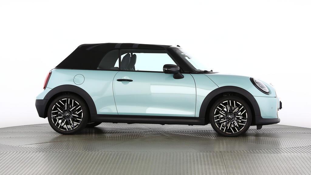 MINI Cooper S Cabrio-image-2