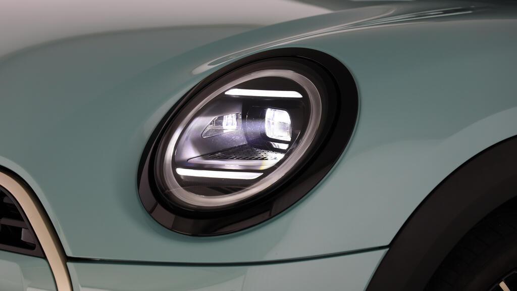 MINI Cooper S Cabrio-image-15