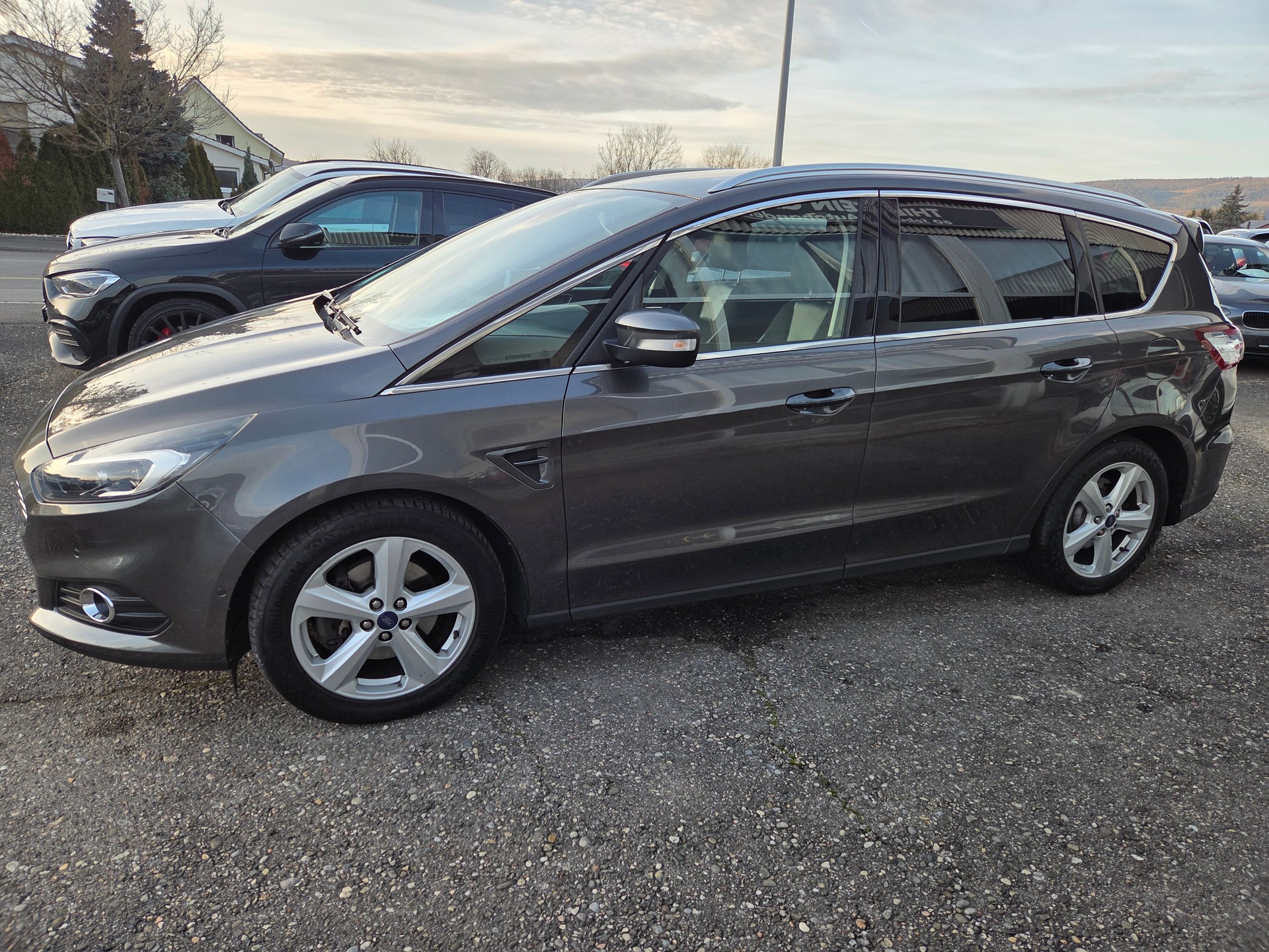 FORD S-Max 2.0 SCTi Titanium Automat-image-4