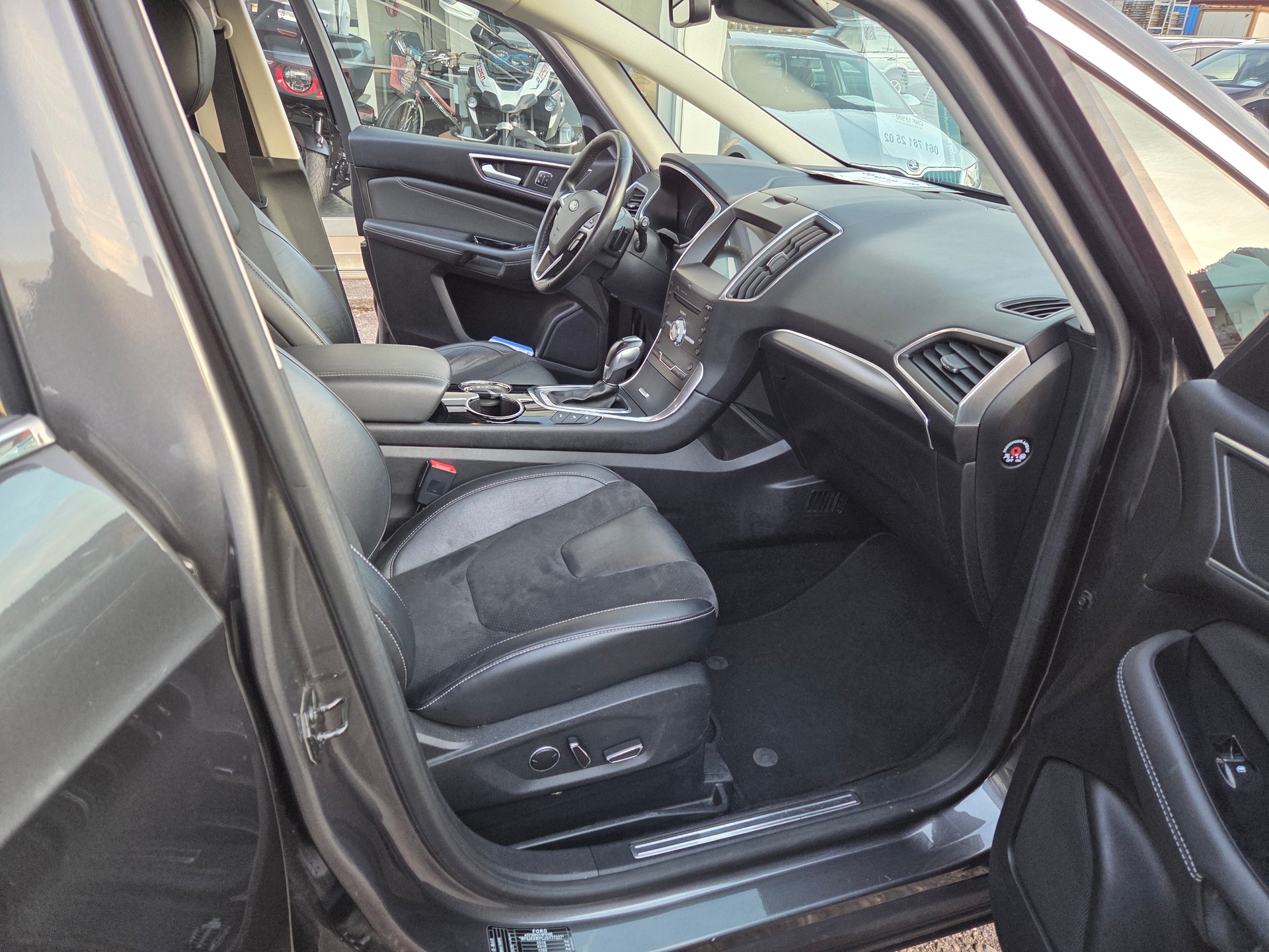 FORD S-Max 2.0 SCTi Titanium Automat-image-11