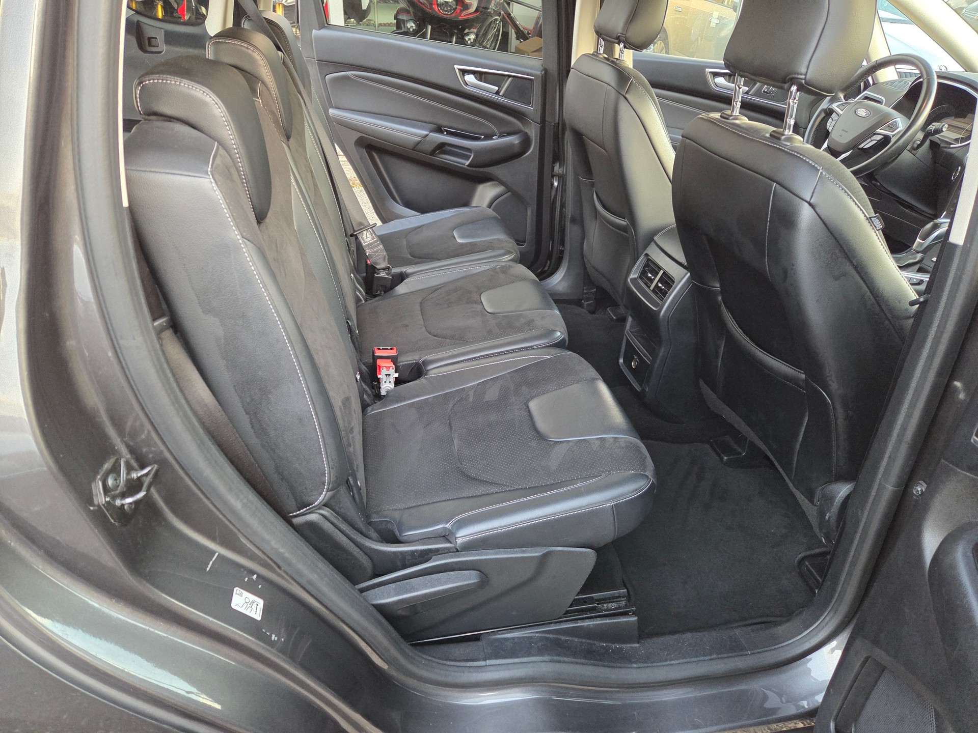 FORD S-Max 2.0 SCTi Titanium Automat-image-13