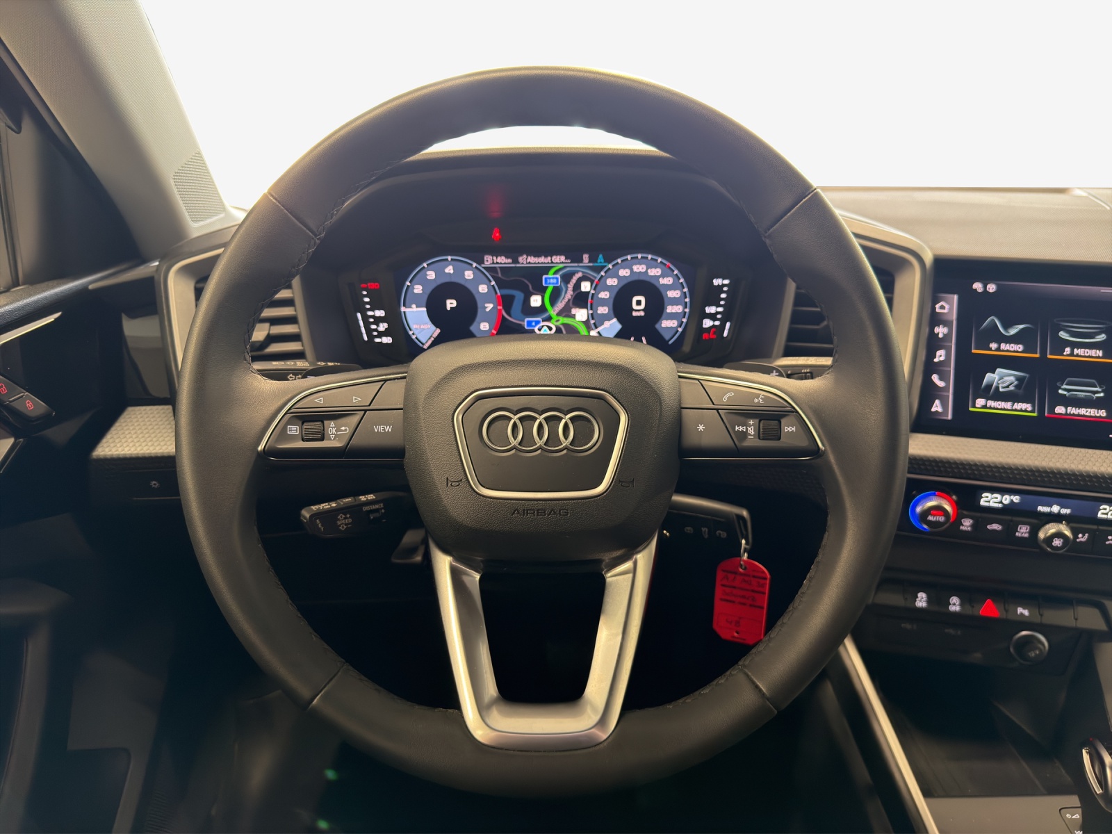 AUDI A1 allstreet 35 TFSI S-tronic-image-9
