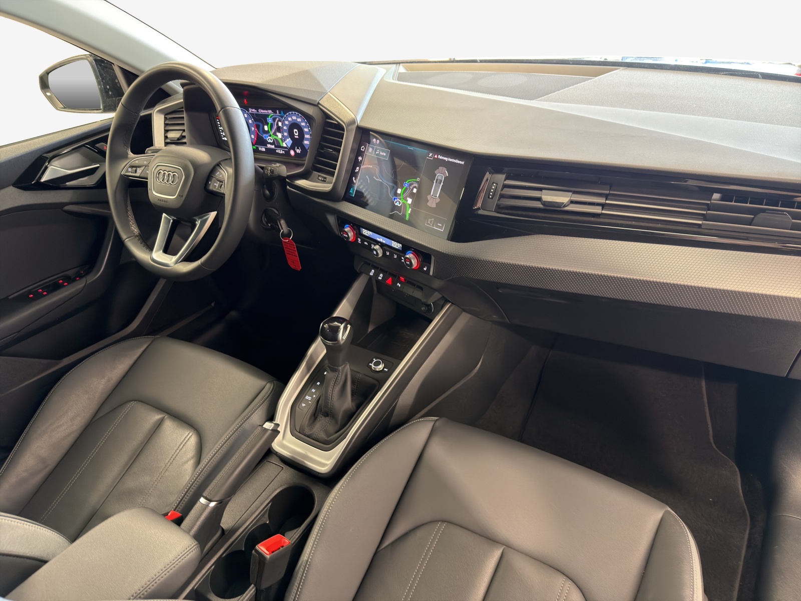 AUDI A1 allstreet 35 TFSI S-tronic-image-15