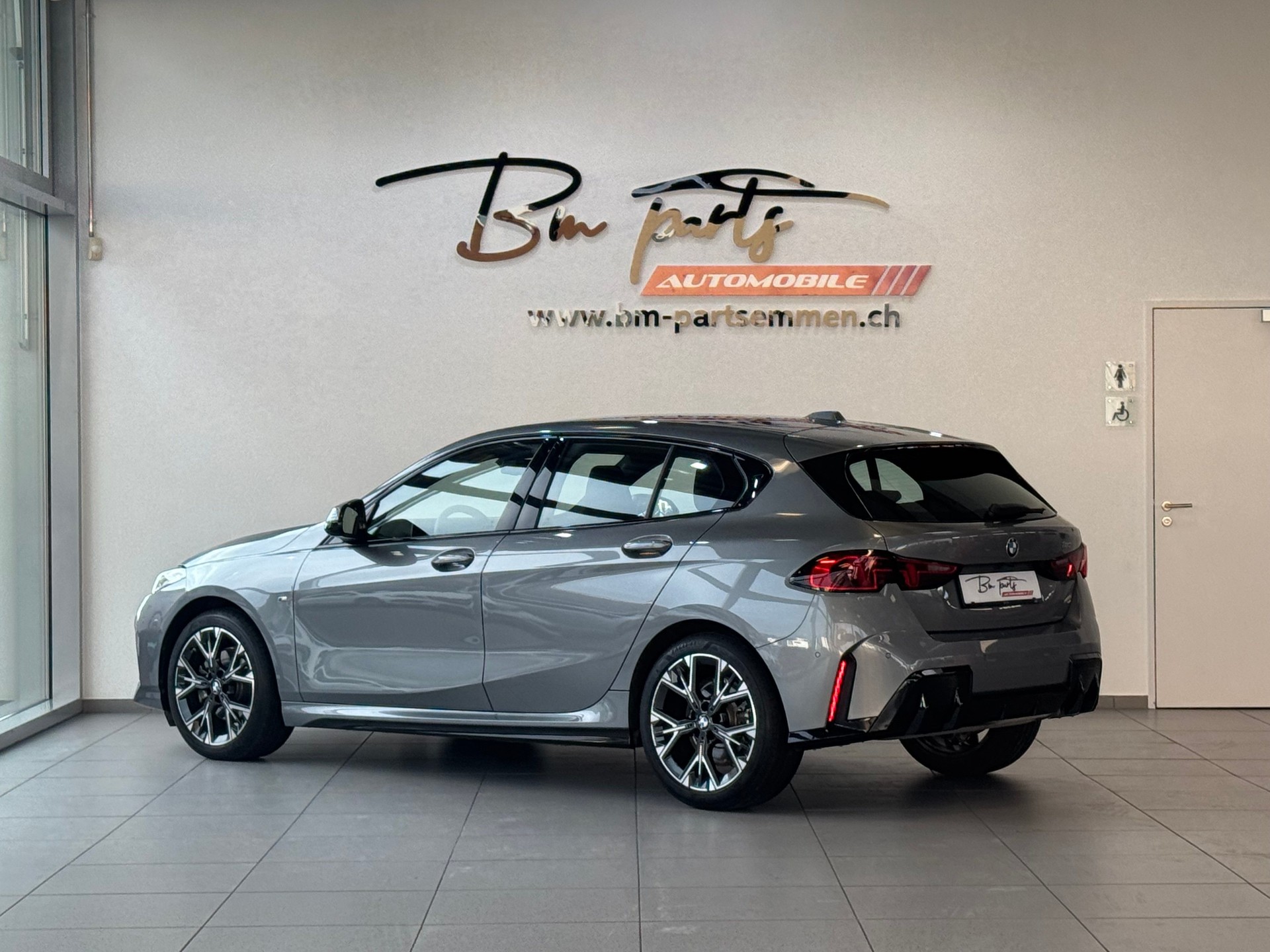 BMW 120 M Sport Steptronic-image-3