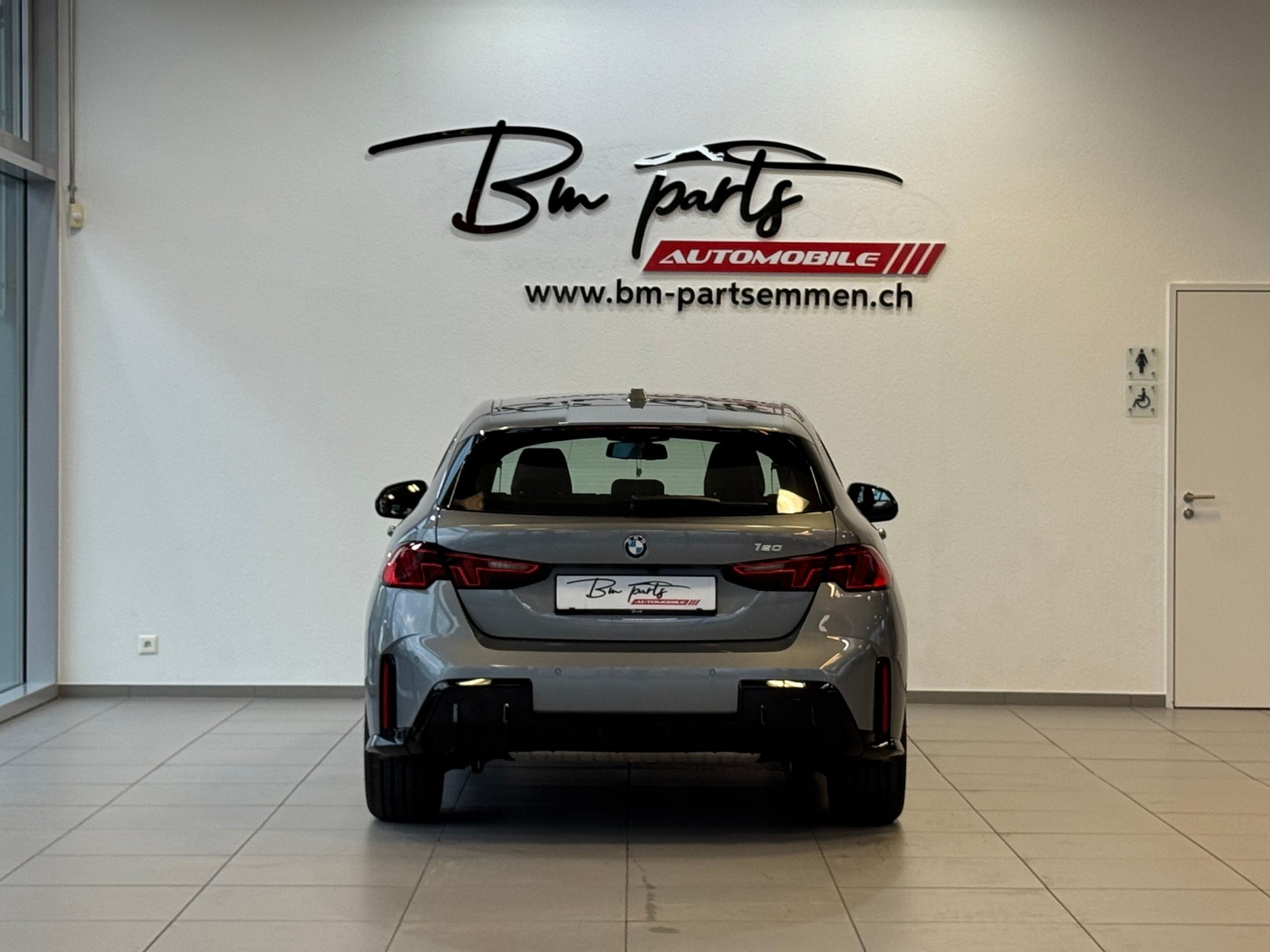 BMW 120 M Sport Steptronic-image-4