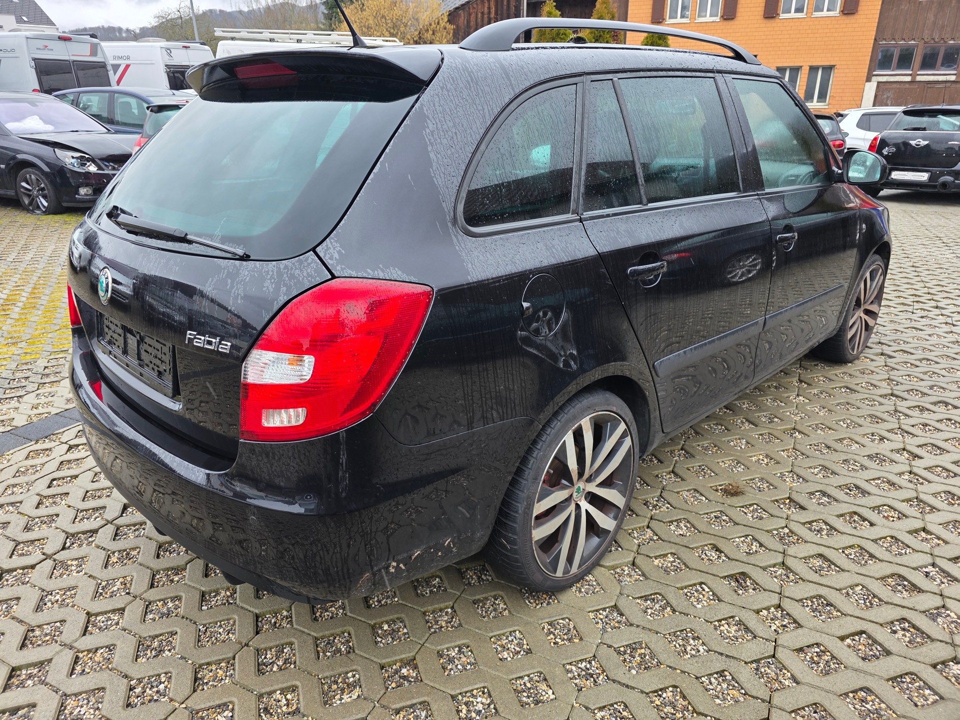 SKODA Fabia 1.4 TSI RS DSG-image-12