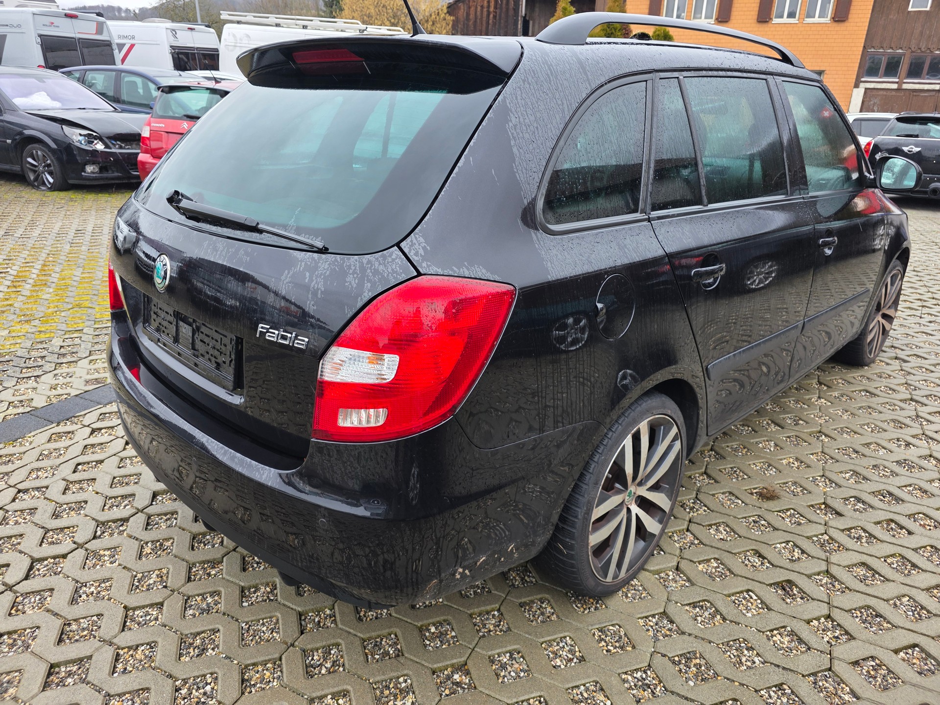 SKODA Fabia 1.4 TSI RS DSG-image-1