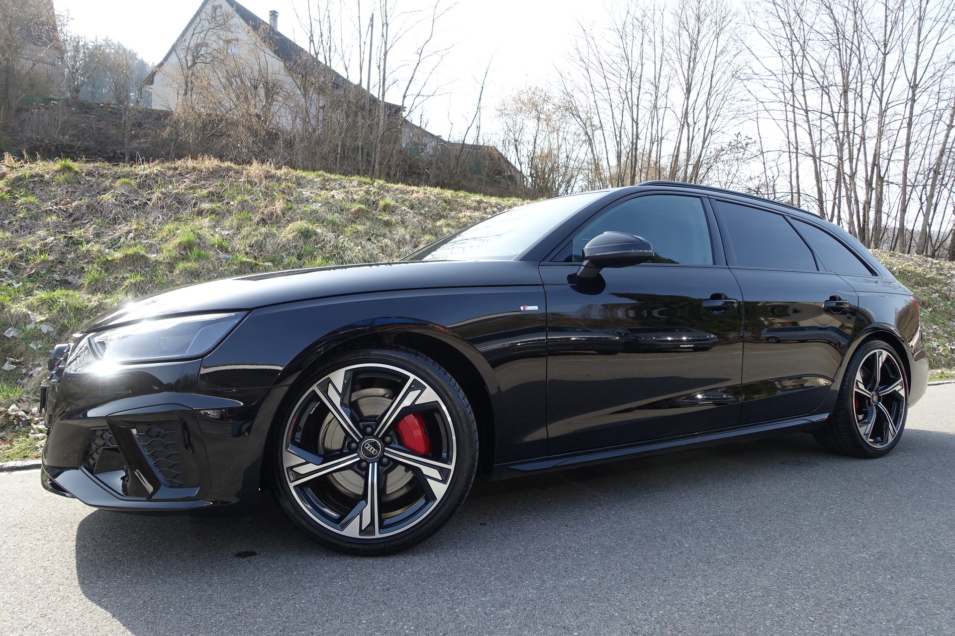 AUDI AUDI A4 Avant Competition Edition plus 40 TFSI 2x S line S-tronic quattro-image-0