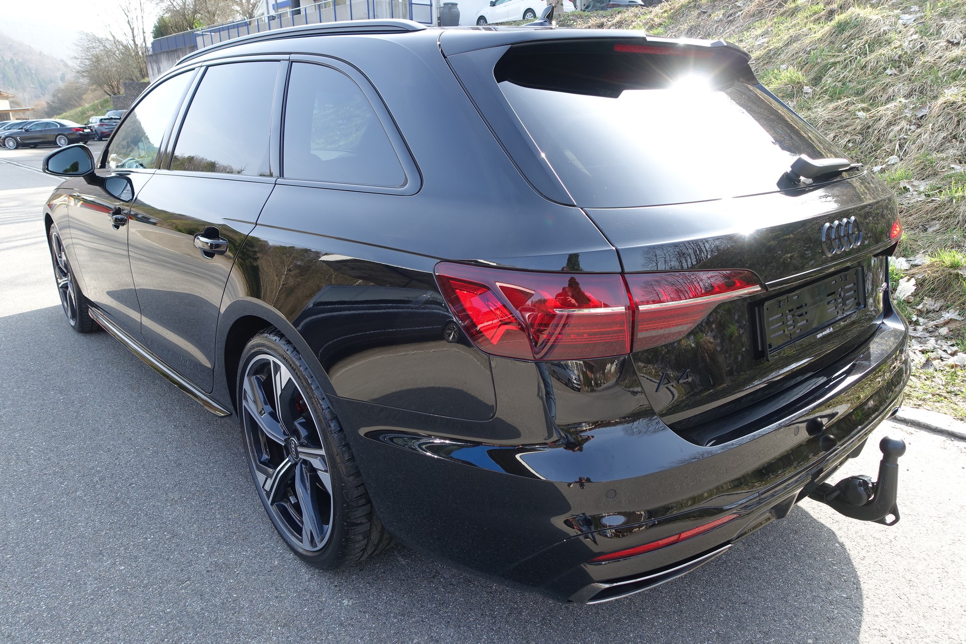AUDI AUDI A4 Avant Competition Edition plus 40 TFSI 2x S line S-tronic quattro-image-5
