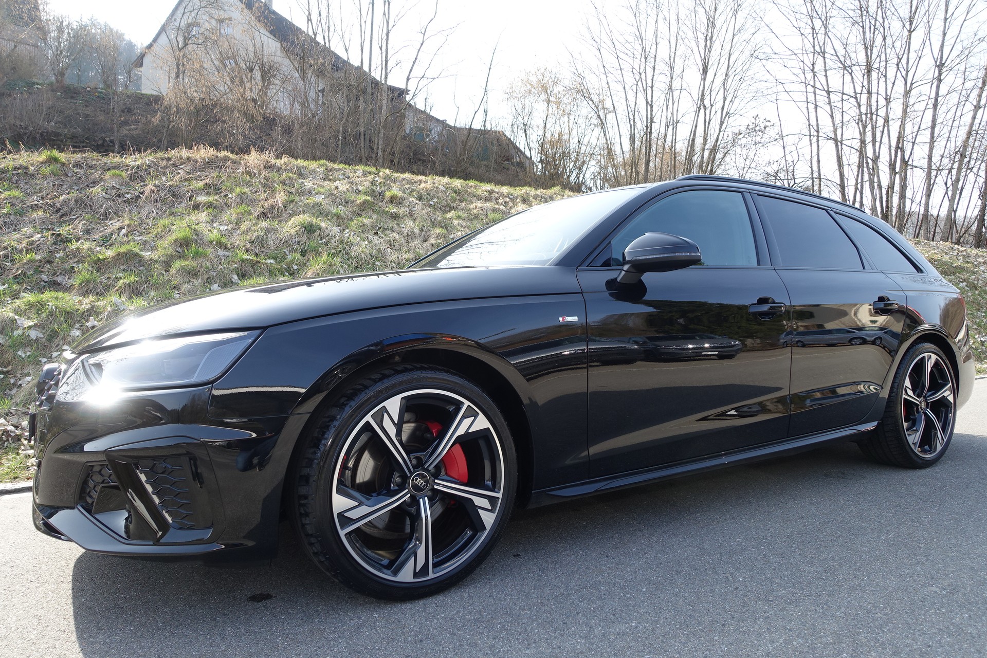 AUDI AUDI A4 Avant Competition Edition plus 40 TFSI 2x S line S-tronic quattro-image-1