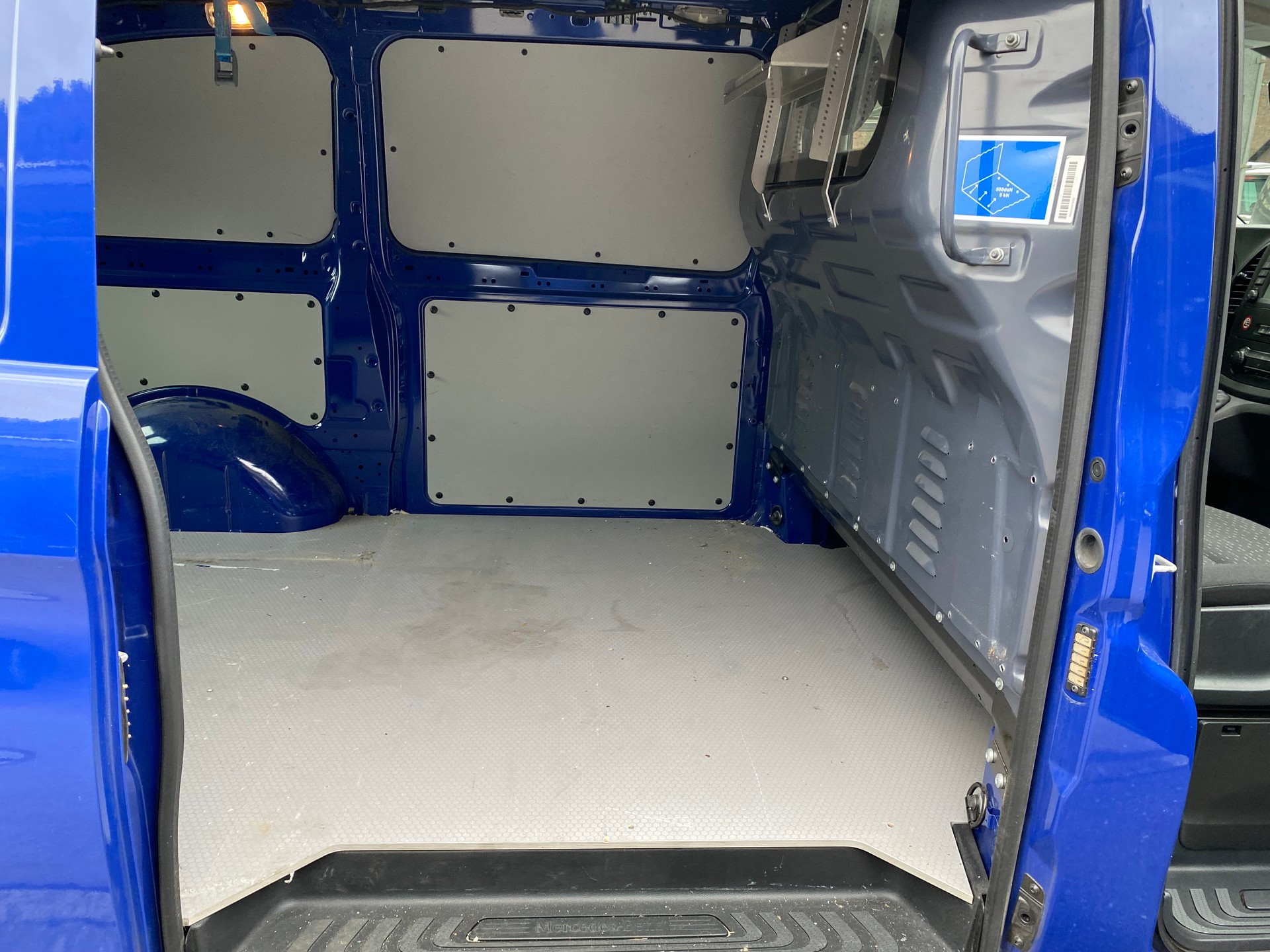 MERCEDES-BENZ Vito 116 CDI Base-image-7