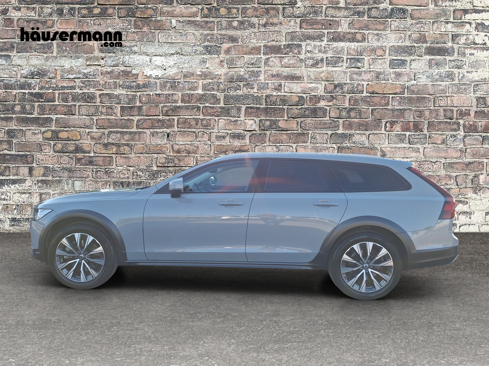 VOLVO V90 Cross Country 2.0 B5 Plus AWD-image-2