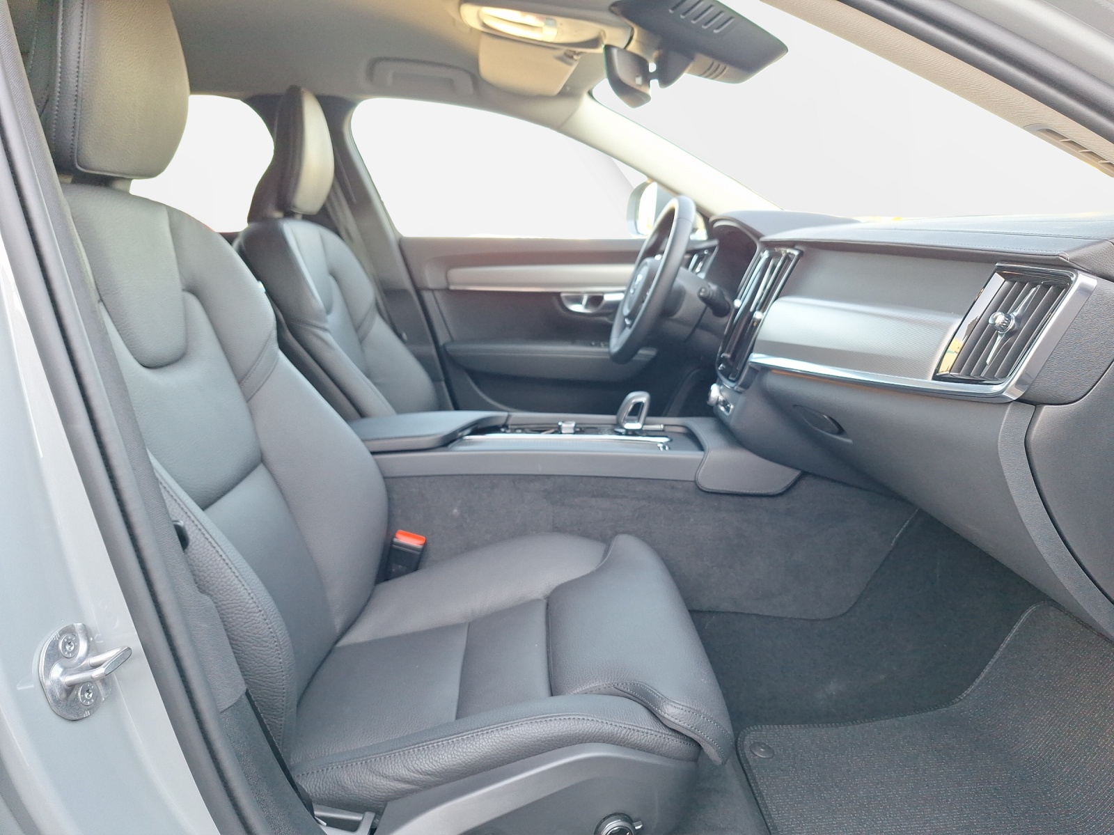 VOLVO V90 Cross Country 2.0 B5 Plus AWD-image-6