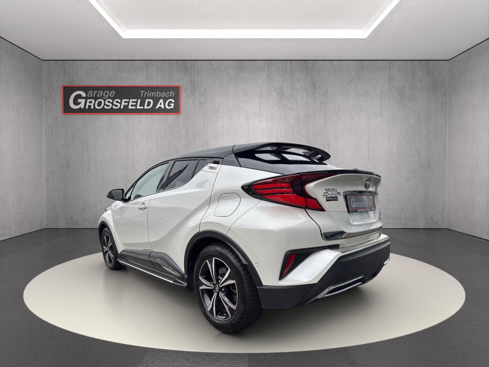 TOYOTA C-HR 2.0 VVTi HSD Style-image-3