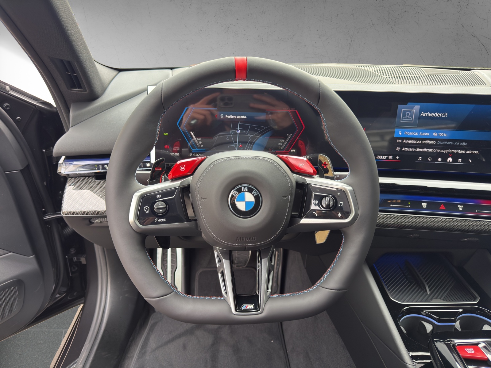 BMW M5 xDrive Limousine-image-12