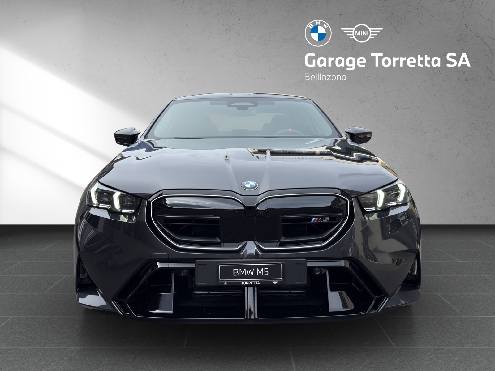 BMW M5 xDrive Limousine-image-7