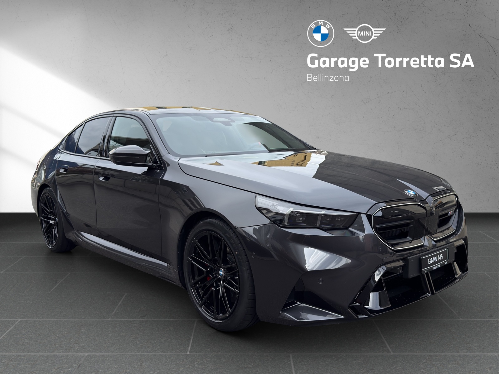 BMW M5 xDrive Limousine-image-6