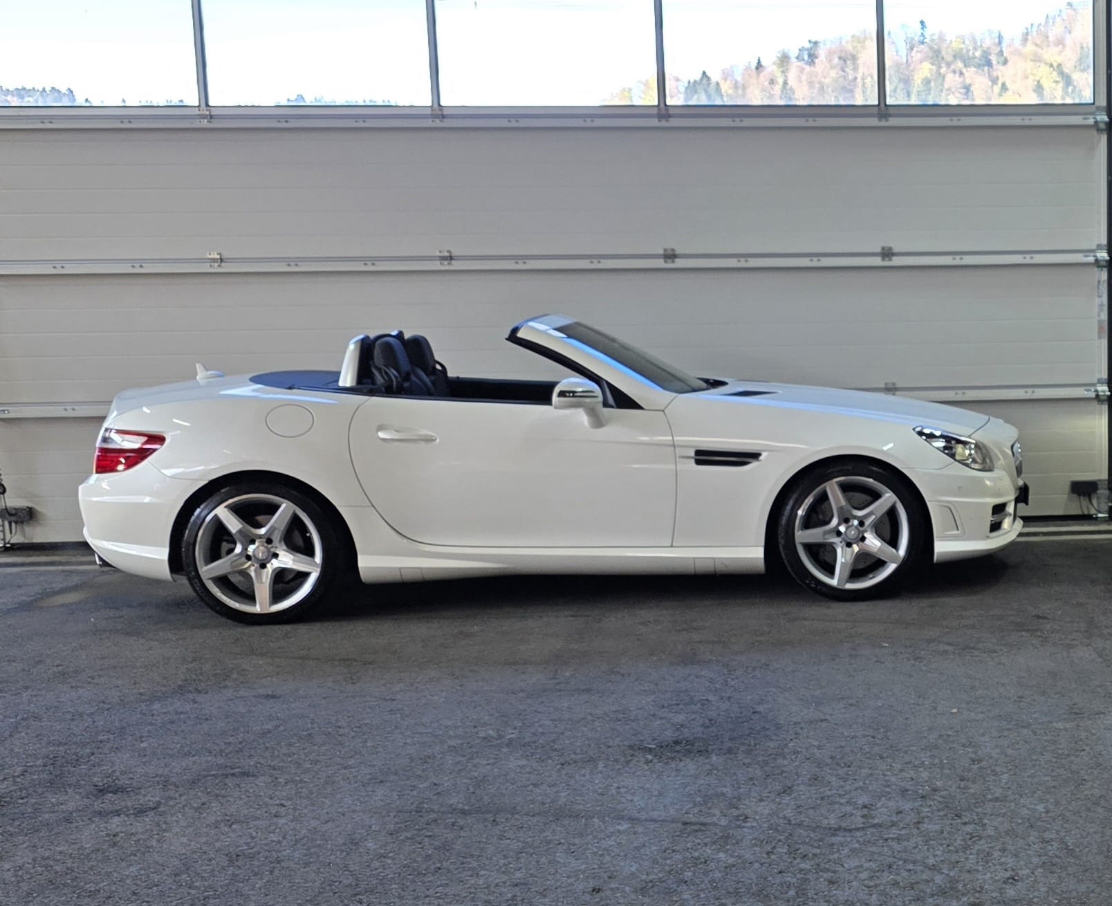 MERCEDES-BENZ SLK 200 Sport AMG Line 7G-Tronic *GlasHardTop mit Verdunkelungssystem*Sitz- und Nackenheizung*Navi*Bluetooth*Tempomat*-image-6