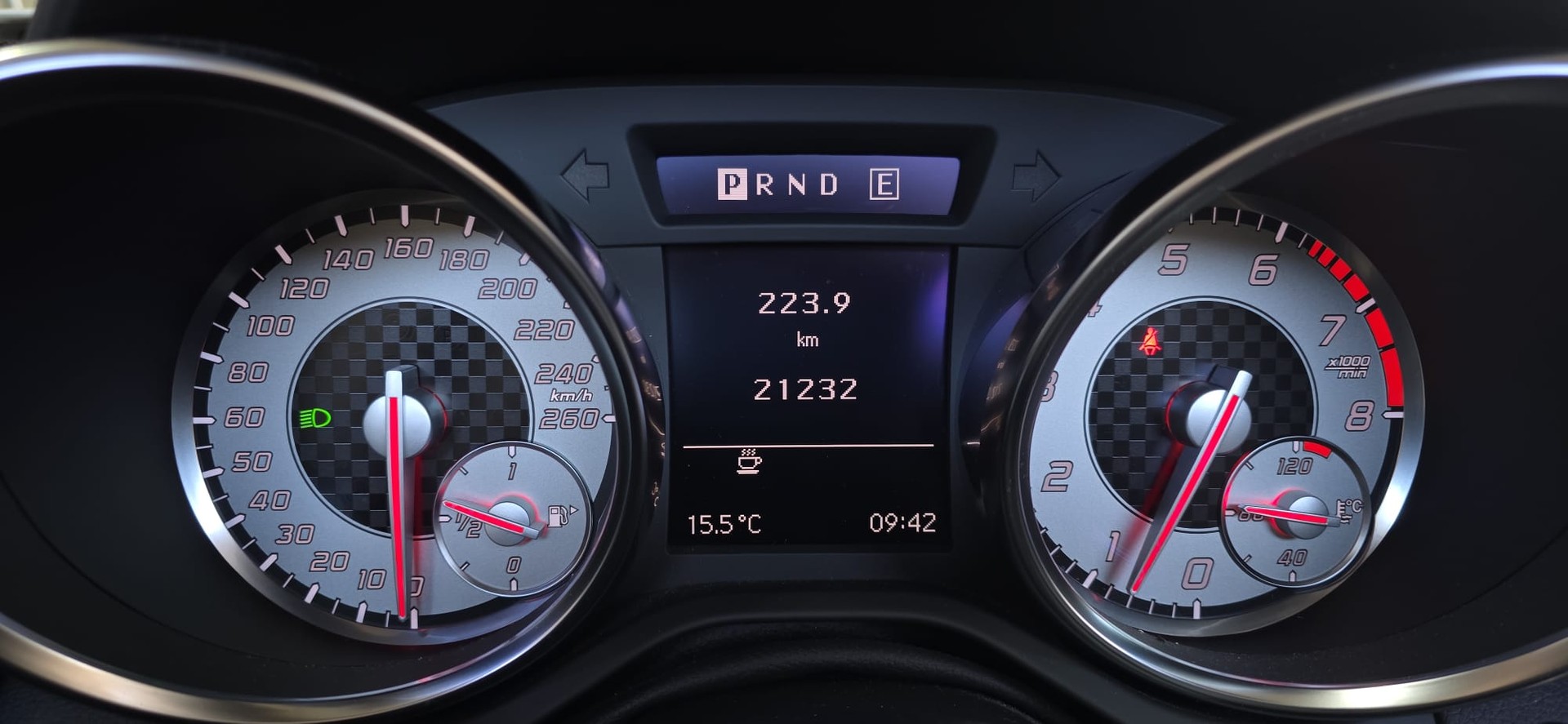 MERCEDES-BENZ SLK 200 Sport AMG Line 7G-Tronic *GlasHardTop mit Verdunkelungssystem*Sitz- und Nackenheizung*Navi*Bluetooth*Tempomat*-image-14