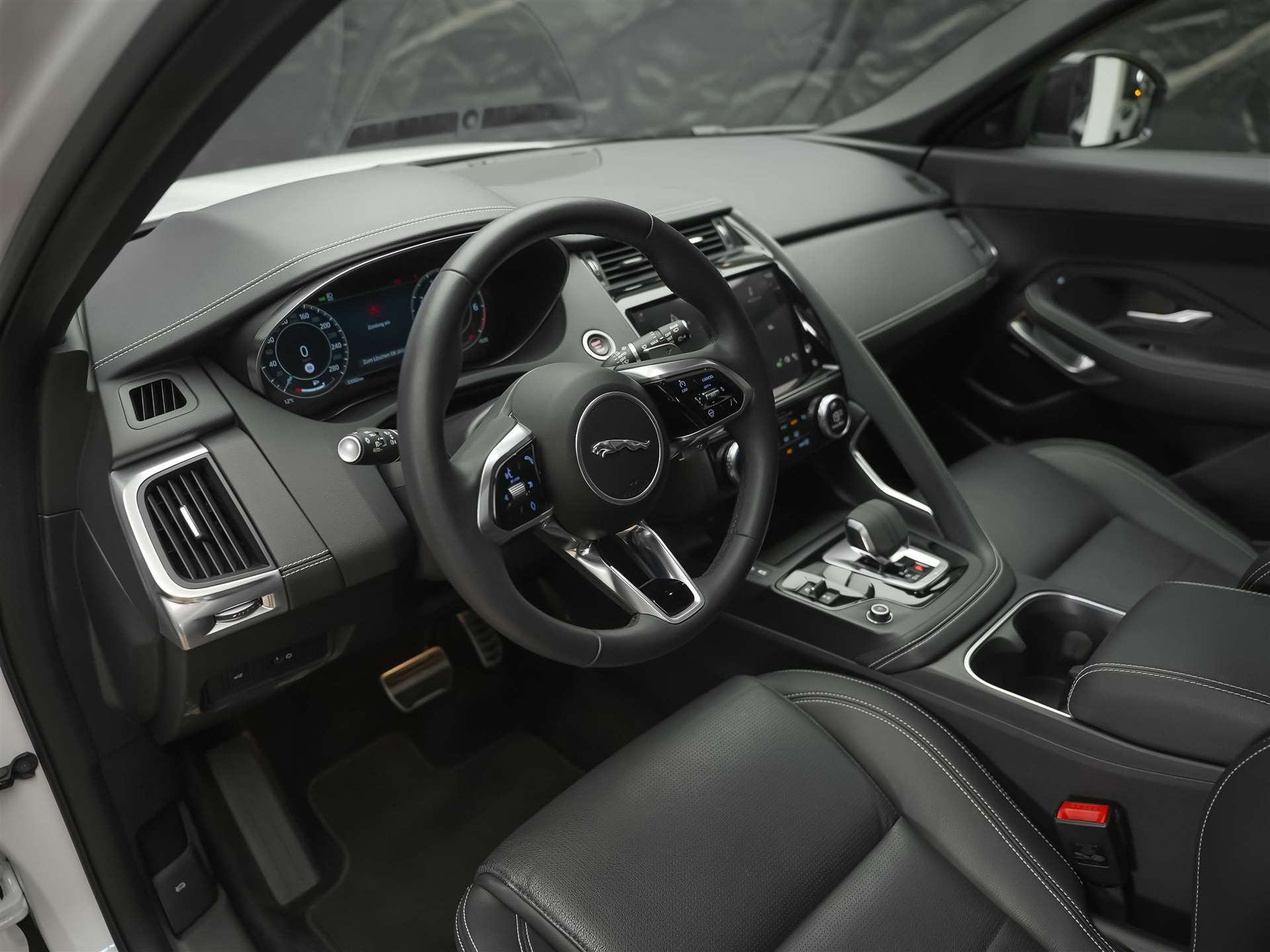 JAGUAR E-Pace 2.0 I4 250 R-Dynamic SE AWD *Facelift*Panorama*Meridian*Assistent*-image-8