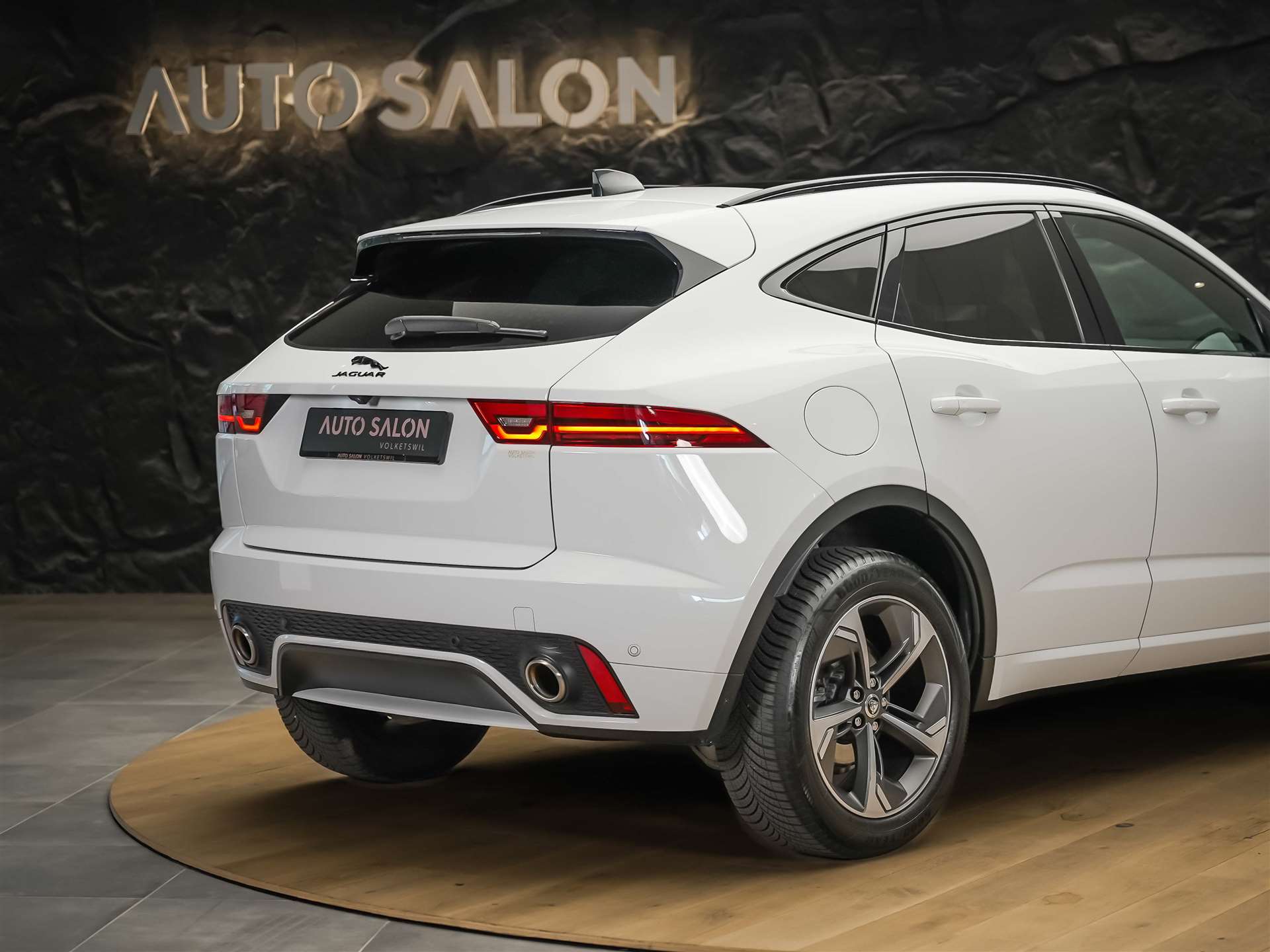 JAGUAR E-Pace 2.0 I4 250 R-Dynamic SE AWD *Facelift*Panorama*Meridian*Assistent*-image-20