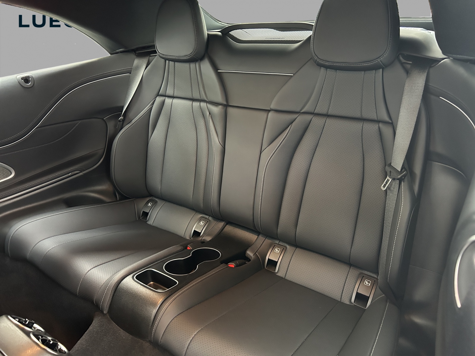 MERCEDES-BENZ CLE 300 Cabrio 4Matic 9G-Tronic-image-13