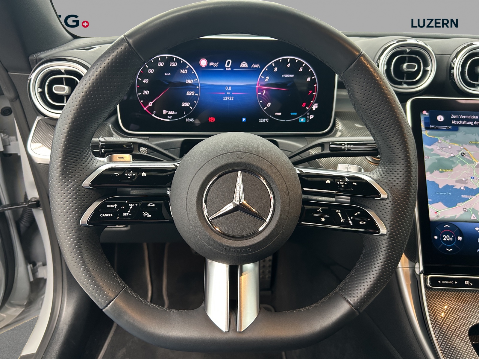 MERCEDES-BENZ CLE 300 Cabrio 4Matic 9G-Tronic-image-9