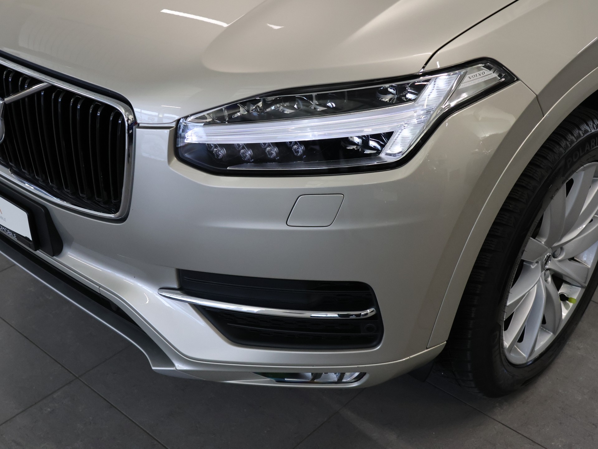 VOLVO XC90 D5 AWD Inscription Geartronic *7 Plätzer* *Head Up Display* *Panoramadach*-image-9