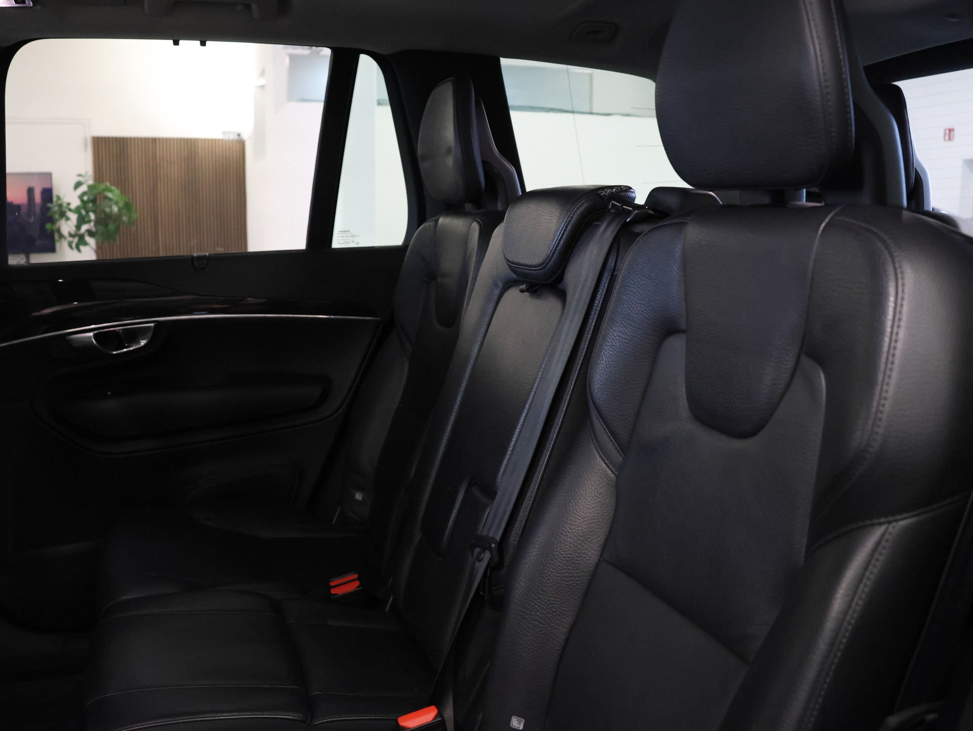 VOLVO XC90 D5 AWD Inscription Geartronic *7 Plätzer* *Head Up Display* *Panoramadach*-image-29