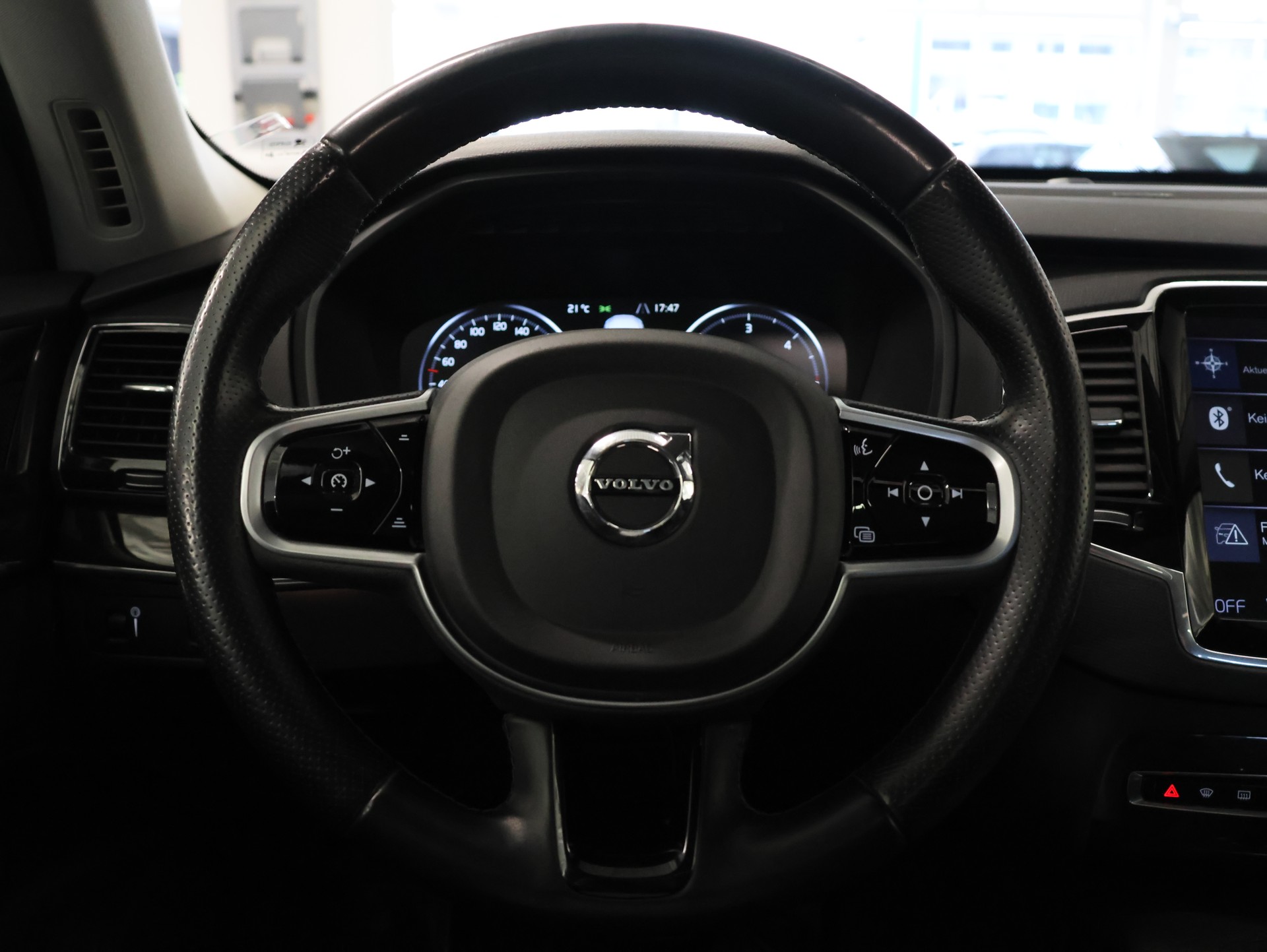 VOLVO XC90 D5 AWD Inscription Geartronic *7 Plätzer* *Head Up Display* *Panoramadach*-image-20