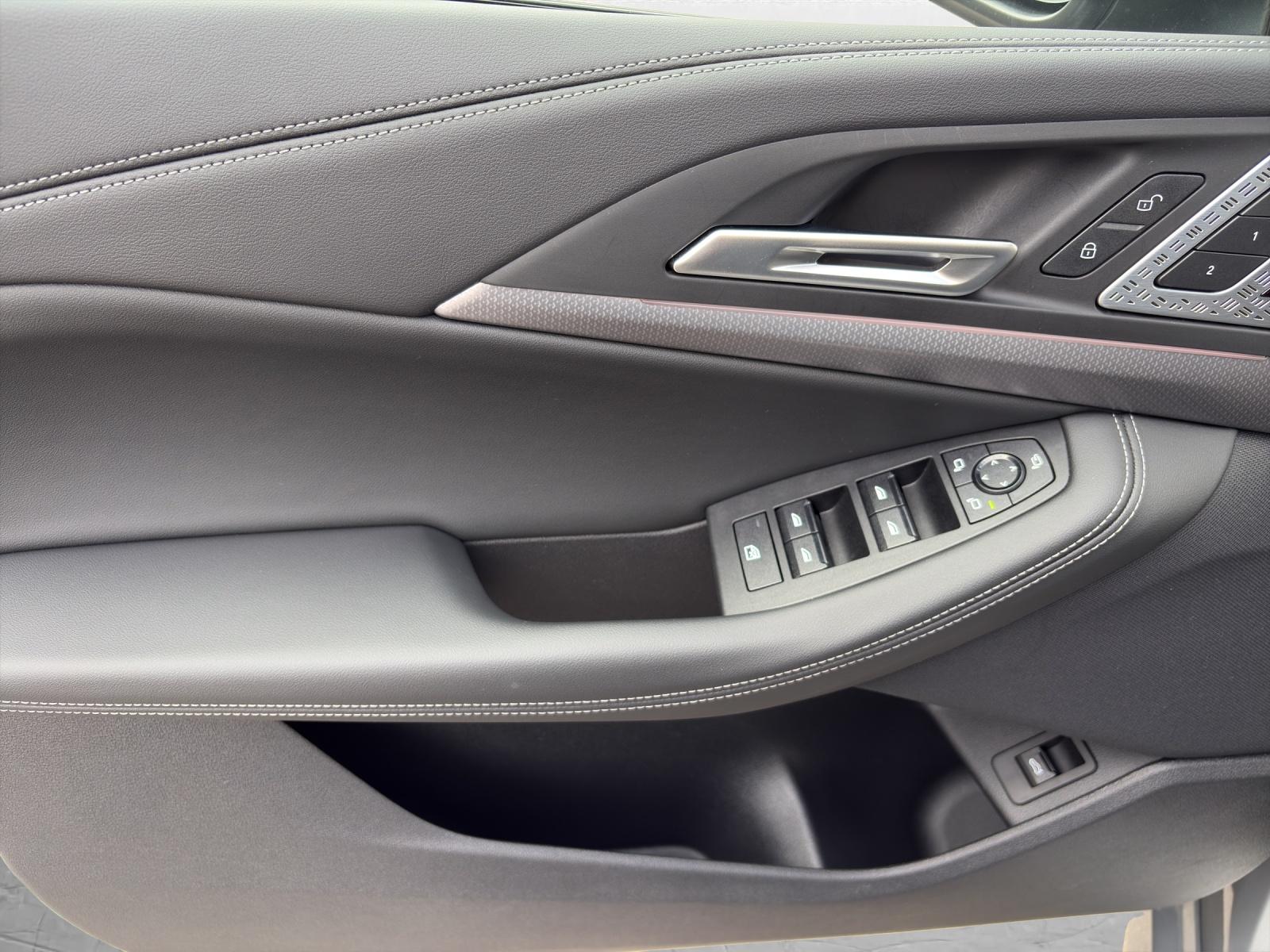 BMW 223d xDrive SDKG Active Tourer-image-16