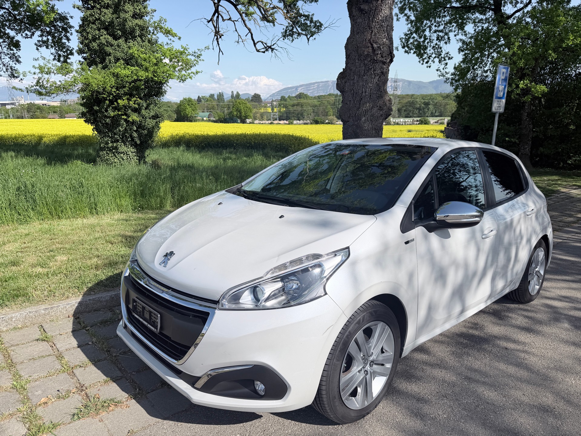 PEUGEOT 208 1.2 PureTech Active-showroom-element-2