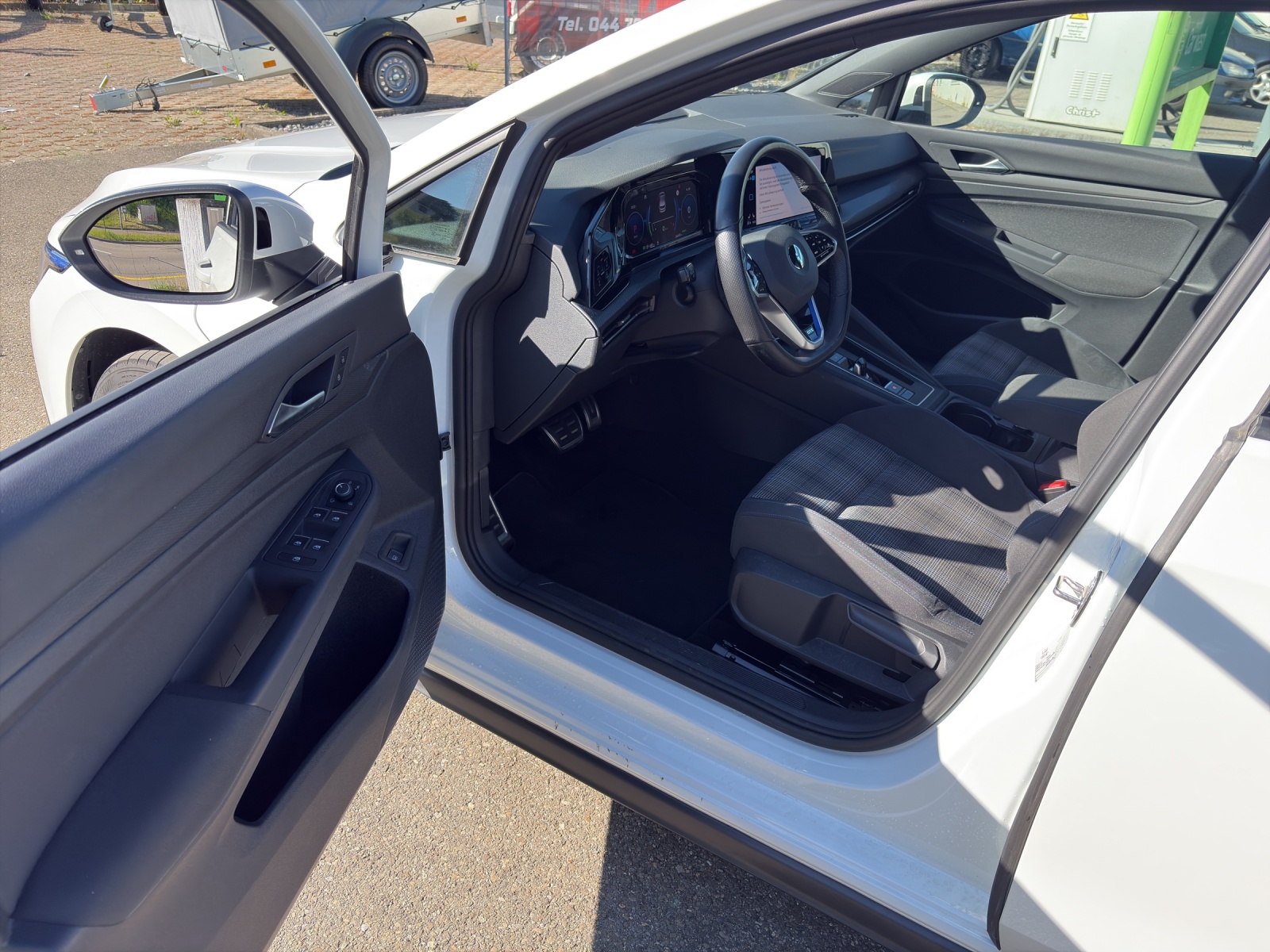 VW Golf VIII 1.4 TSI PHEV GTE DSG-image-4