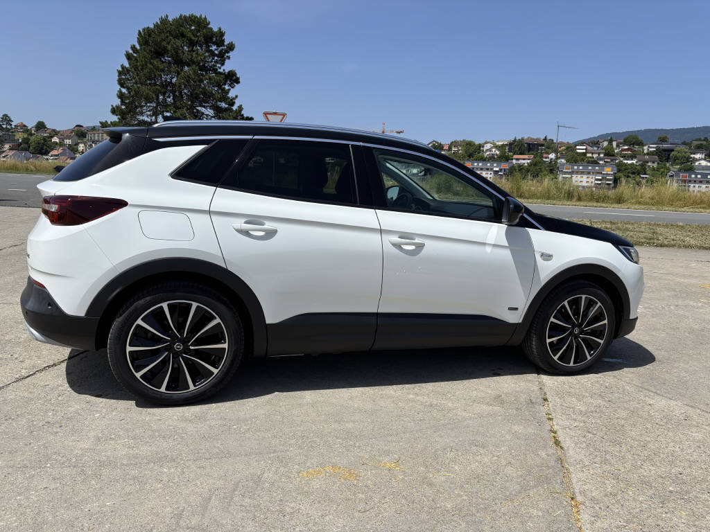 OPEL Grandland X 1.6 T PHEV Excellence-image-2