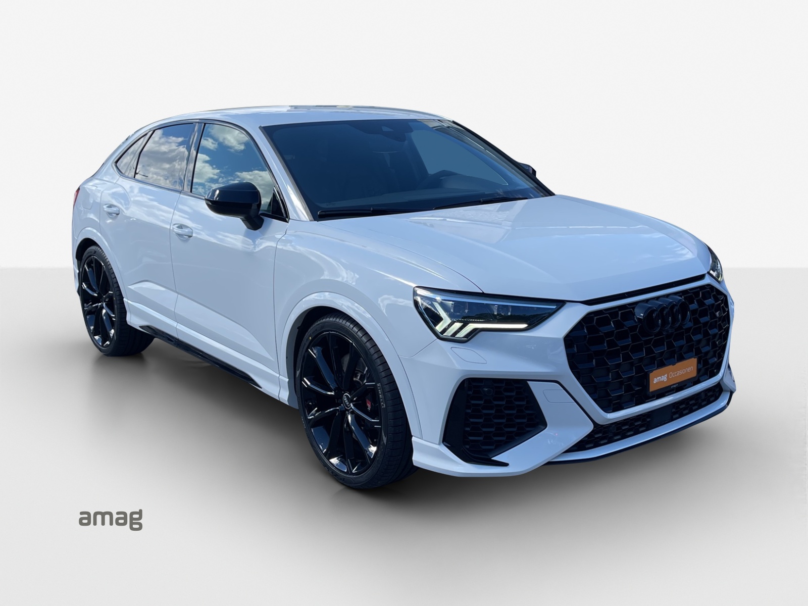 AUDI RS Q3 Sportback quattro S tronic-image-5