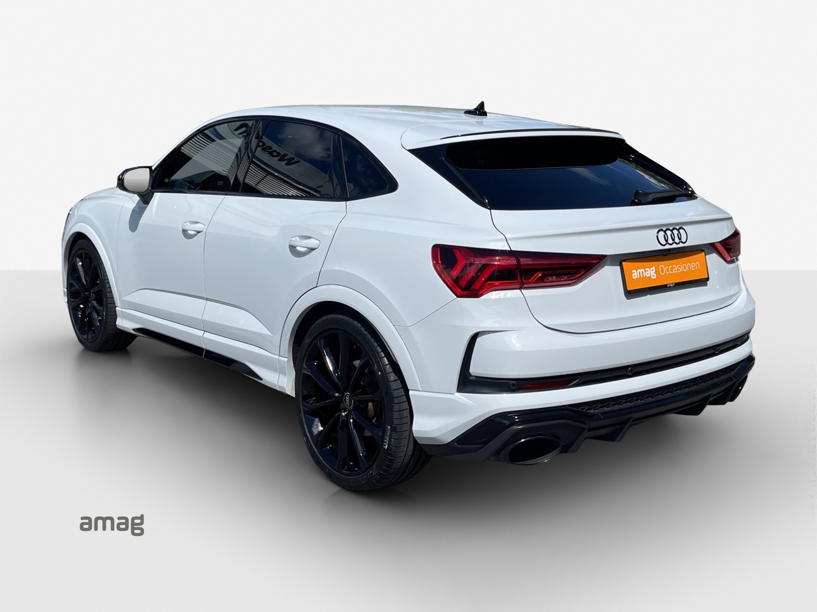 AUDI RS Q3 Sportback quattro S tronic-image-2
