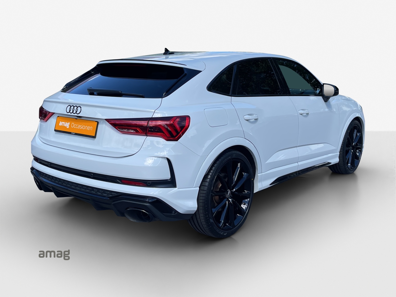 AUDI RS Q3 Sportback quattro S tronic-image-4