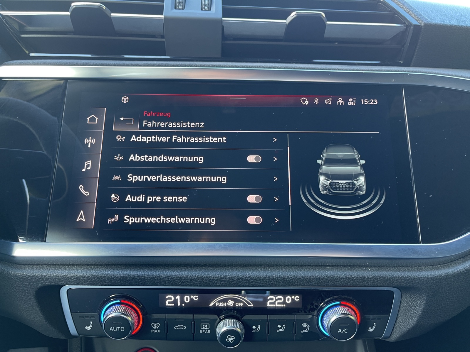 AUDI RS Q3 Sportback quattro S tronic-image-15