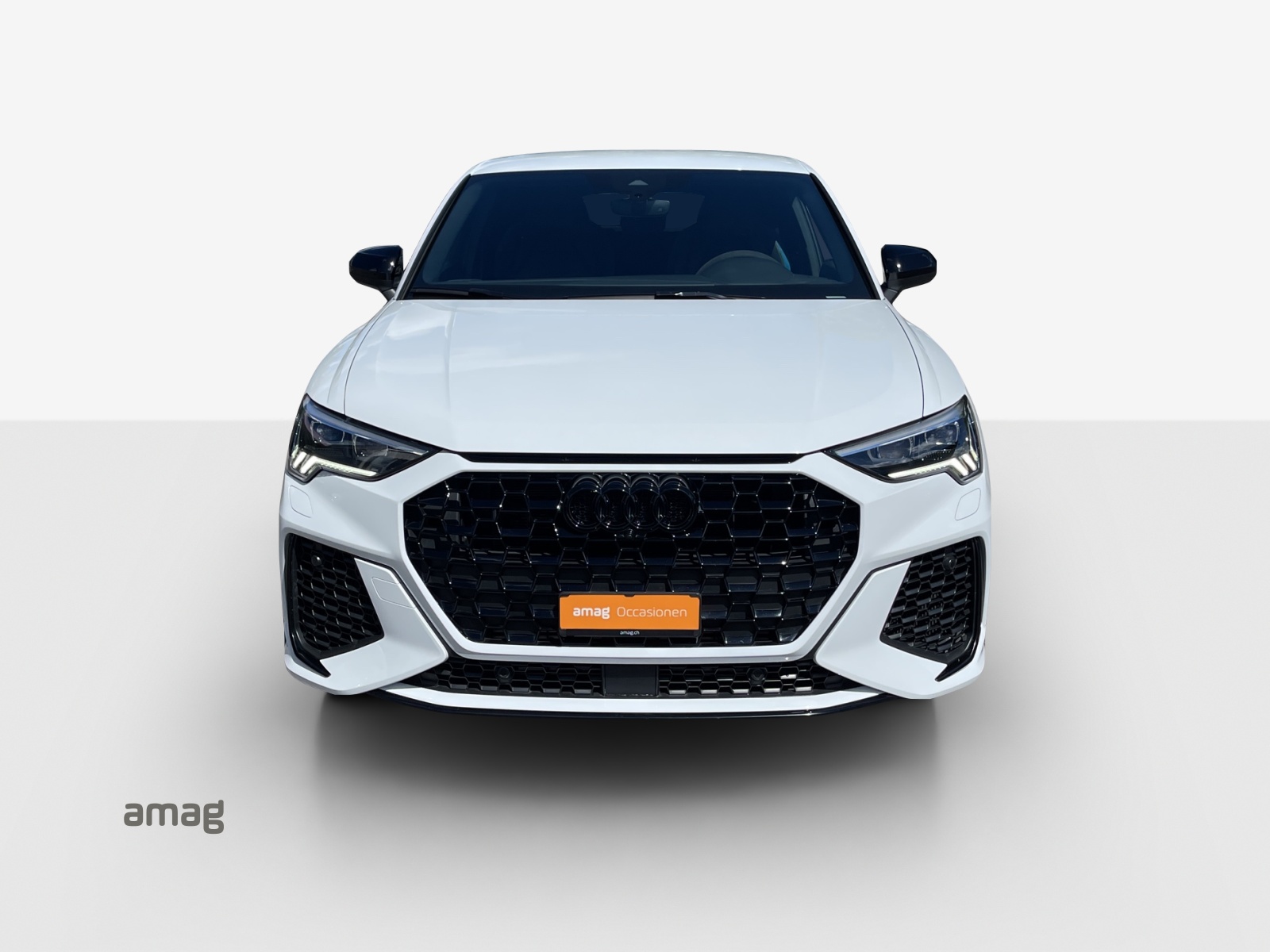 AUDI RS Q3 Sportback quattro S tronic-image-6