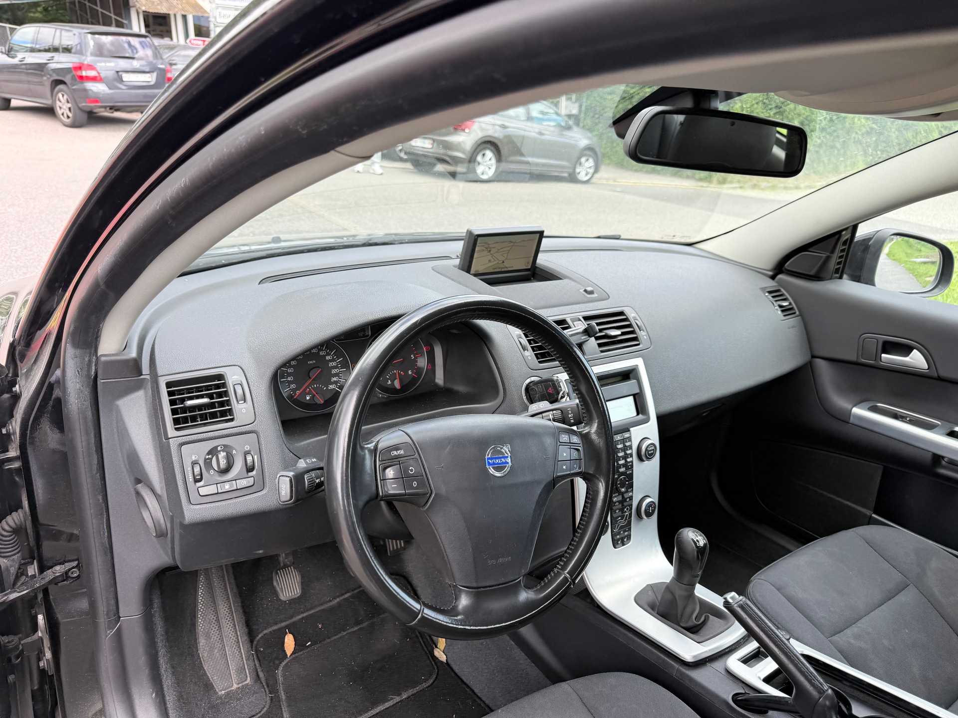 VOLVO C30 D3 Kinetic-image-9